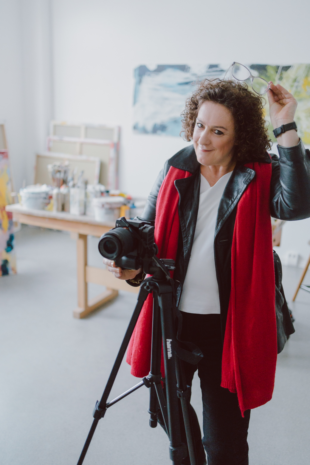 Ausschnitte aus dem Portraitshooting mit dem Münchner Portraitfotograf Daniel Schubert im Auftrag der KünstlerIn Anna Stenger für Ihre Website und social media.