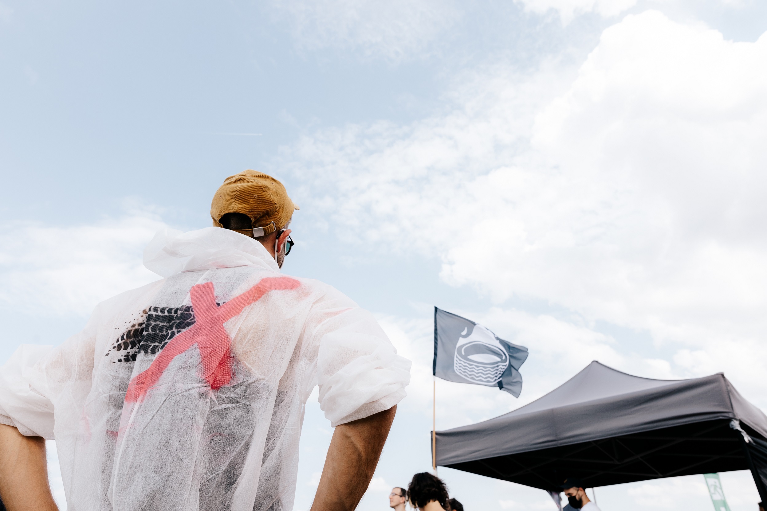 Einblicke in die Demonstration von dem Bündnis Sand im Getriebe gegen die Automobil Messe in München Bayern im Jahr 2021. Fotografiert und begleitet von dem Portrait, und Reportage Fotograf Daniel Schubert